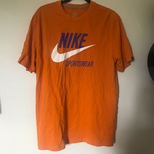 Nike Sportswear Tee
